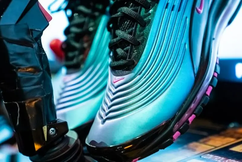 Alternative view of Giày Nike Air Max Deluxe ‘Laser Fuchsia’ AJ7831-004