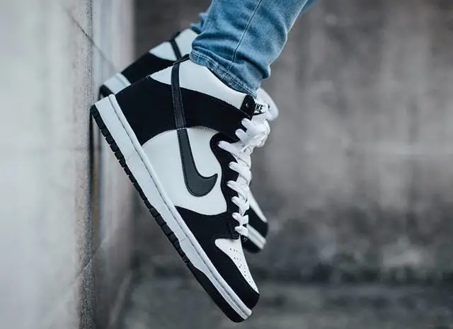 Giày Nike Dunk High Retro 'Black And White' DD1399-103 - Ảnh 3