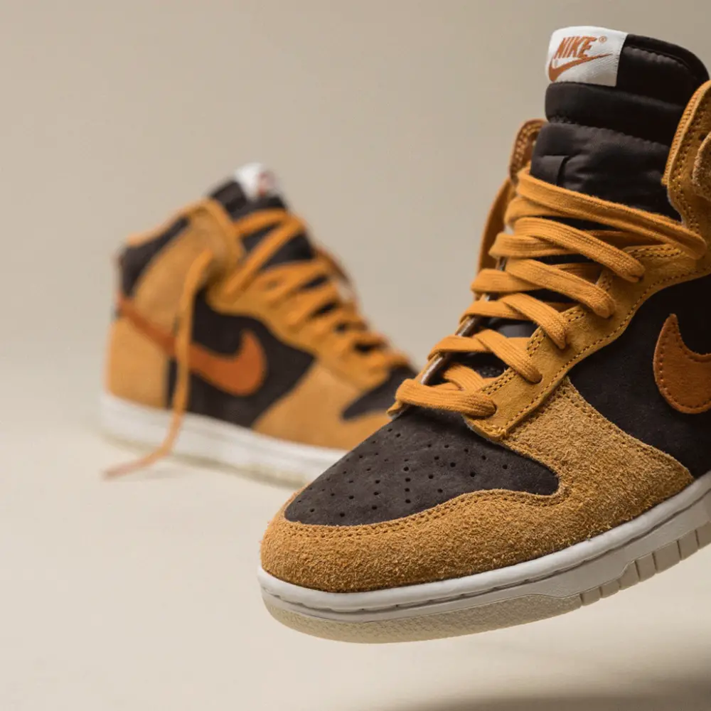 Alternative view of Giày Nike Dunk High Premium 'Dark Curry' DD1401-200