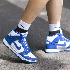 Alternative view of Giày Nike Dunk High GS 'Kentucky' 2021 DB2179-102