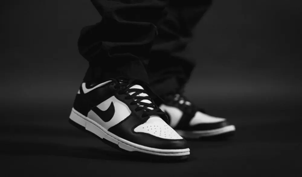 Giày Nike Dunk Low 'Black White' GS CW1590-100 - Ảnh 5