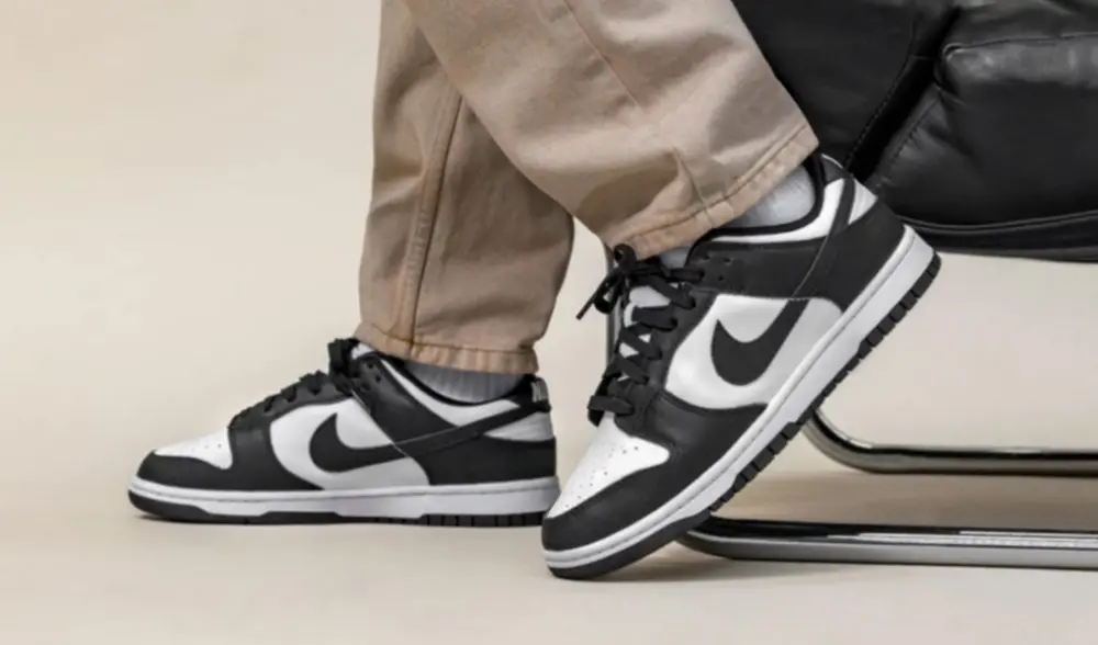 Giày Nike Dunk Low 'Black White' GS CW1590-100 - Ảnh 4