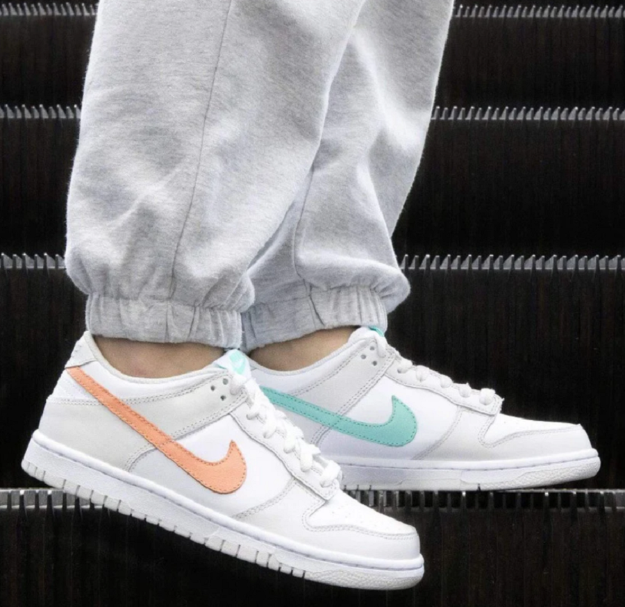 Giày Nike Dunk Low GS 'Tropical Twist' CW1590-101 - Ảnh 2