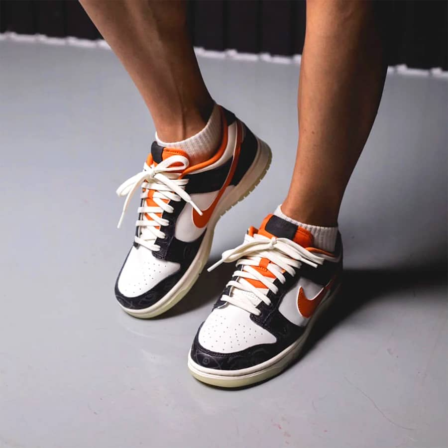 Giày Nike Dunk Low PRM GS 'Halloween' DO3806-100 - Ảnh 3