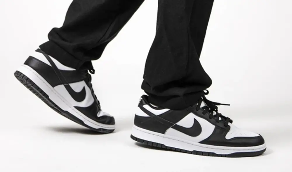 Giày Nike Dunk Low 'Black White' GS CW1590-100 - Ảnh 3