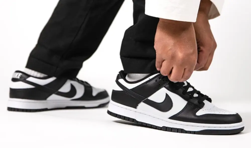 Alternative view of Giày Nike Dunk Low 'Black White' GS CW1590-100