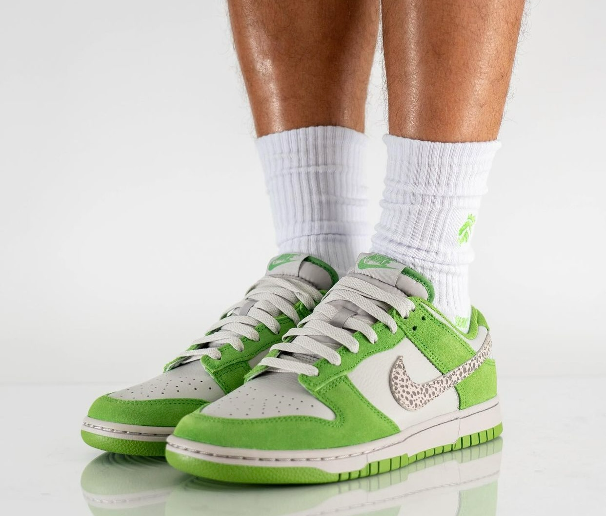 Giày Nike Dunk Low 'Safari Swoosh Chlorophyll' DR0156-300 - Ảnh 7