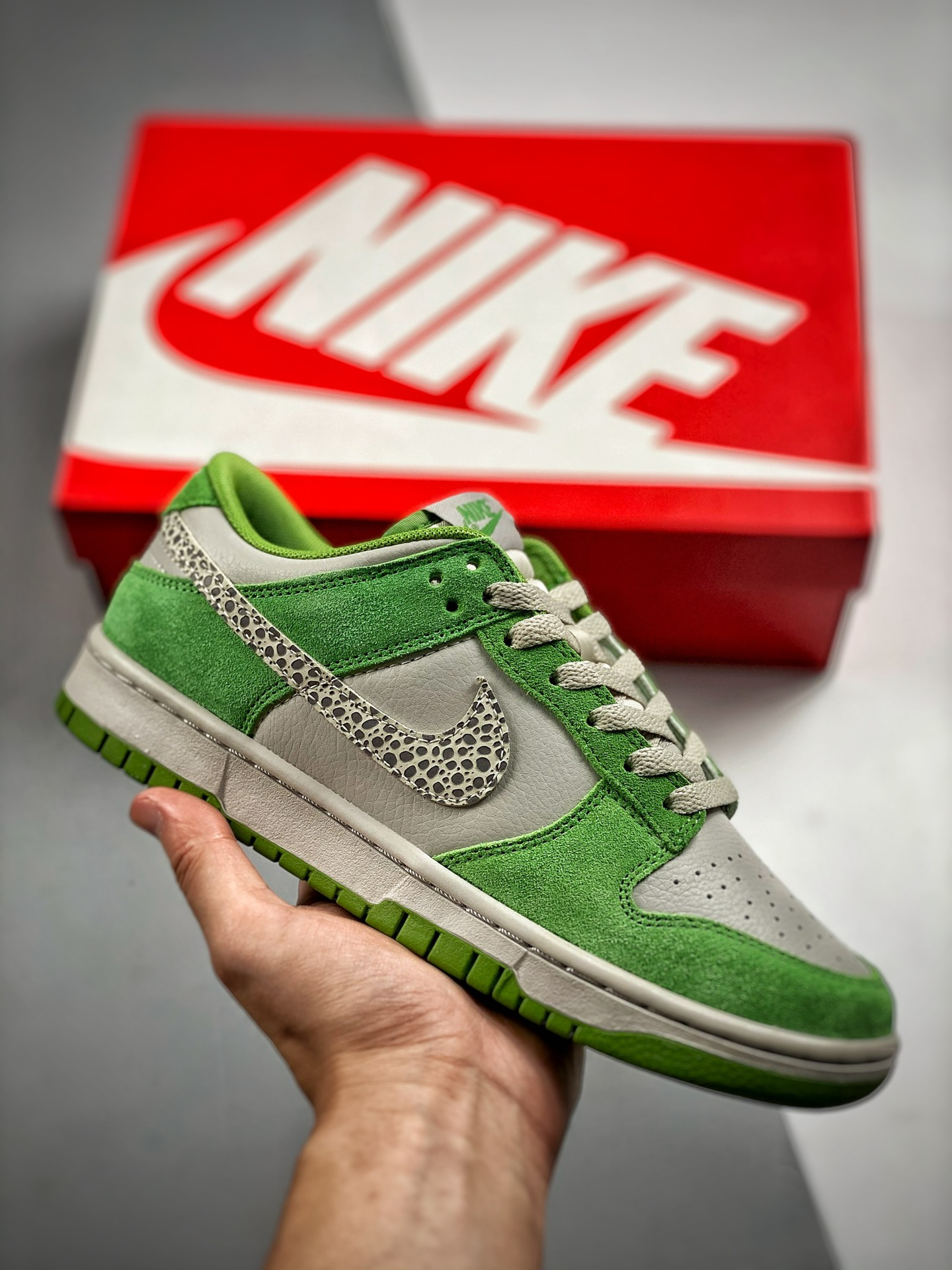 Giày Nike Dunk Low 'Safari Swoosh Chlorophyll' DR0156-300 - Ảnh 3