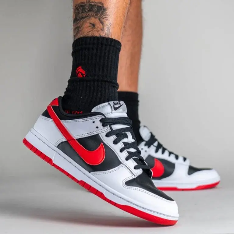 Alternative view of Giày Nike Dunk Low 'White Black Red' FD9762-061