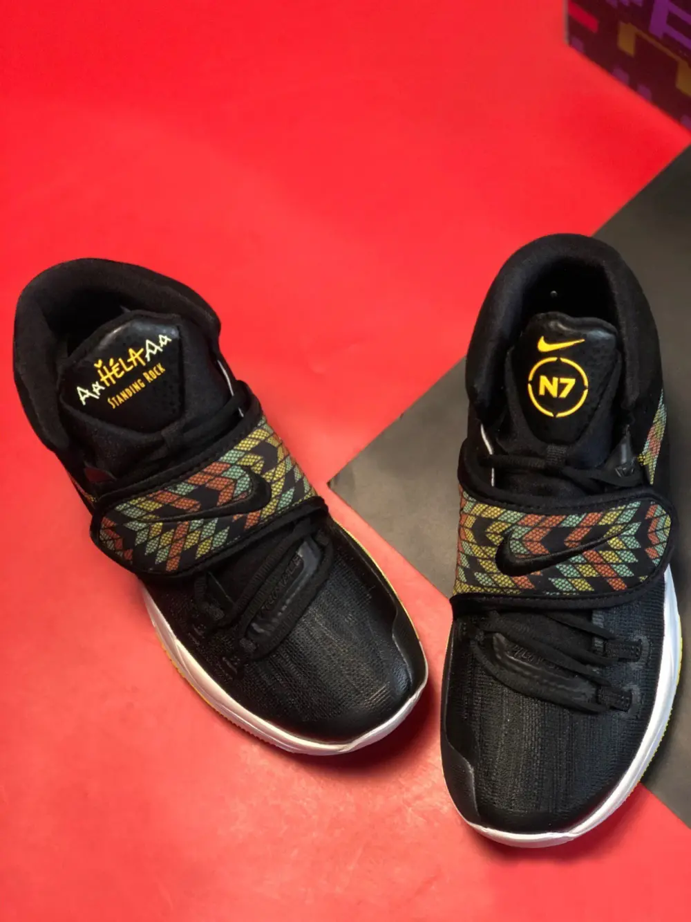 Alternative view of Giày Nike Kyrie 6 'N7 Standing Rocks' DA1348-001