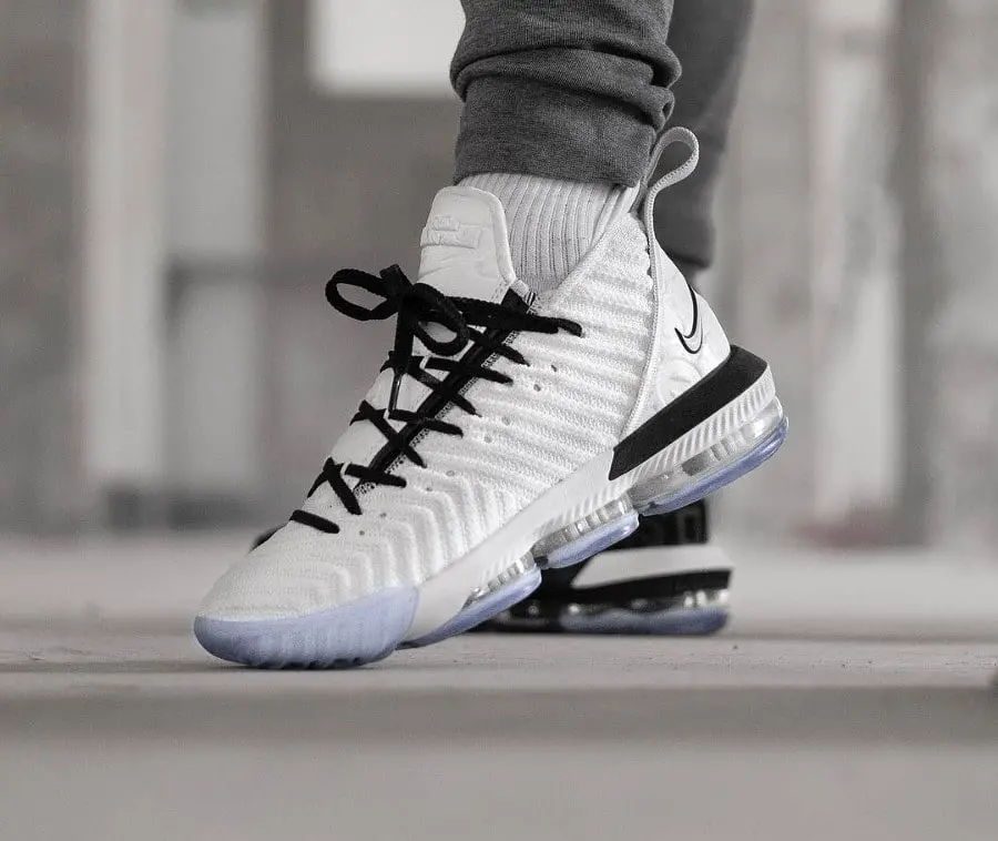Giày Nike LeBron 16 EP 'Equality' BQ5970-101 - Ảnh 3