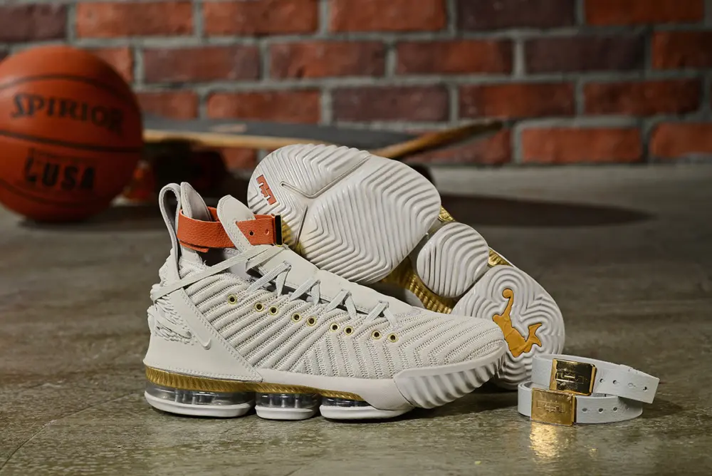 Giày Nike HFR x Wmns LeBron 16 'Sail' BQ6583-100 - Ảnh 4
