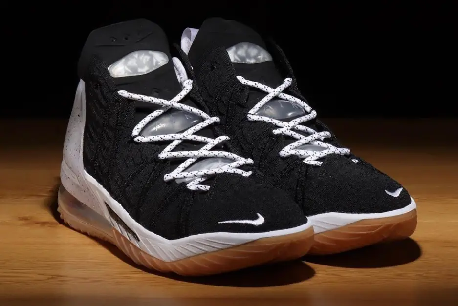 Giày Nike LeBron 18 'Black White Gum' CQ9283-007 - Ảnh 4