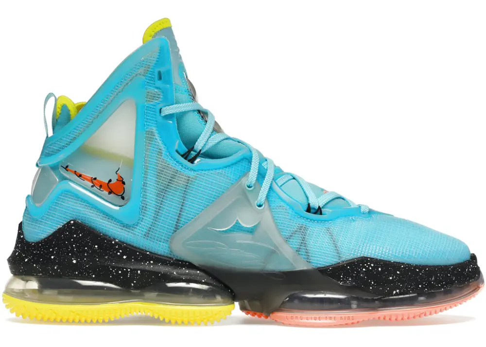 Giày Nike Lebron 19 'Christmas' DC9338-400