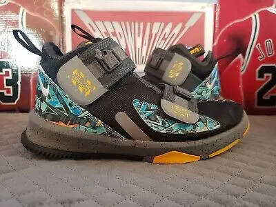 Giày Nike LeBron Soldier 13 BG 'Multi Colour' AR7585-070 - Ảnh 5