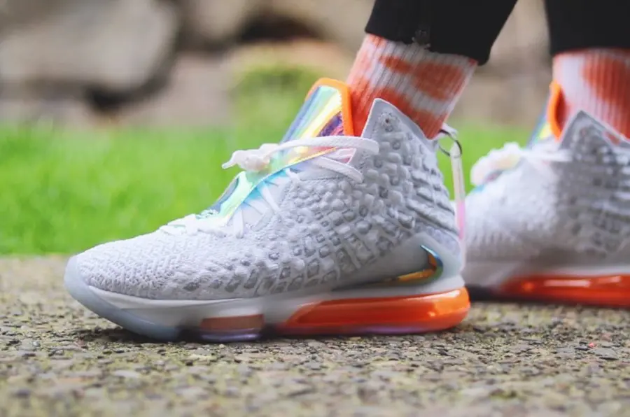 Giày Nike Lebron 17 BG 'Future Air' CT4136-100 - Ảnh 3