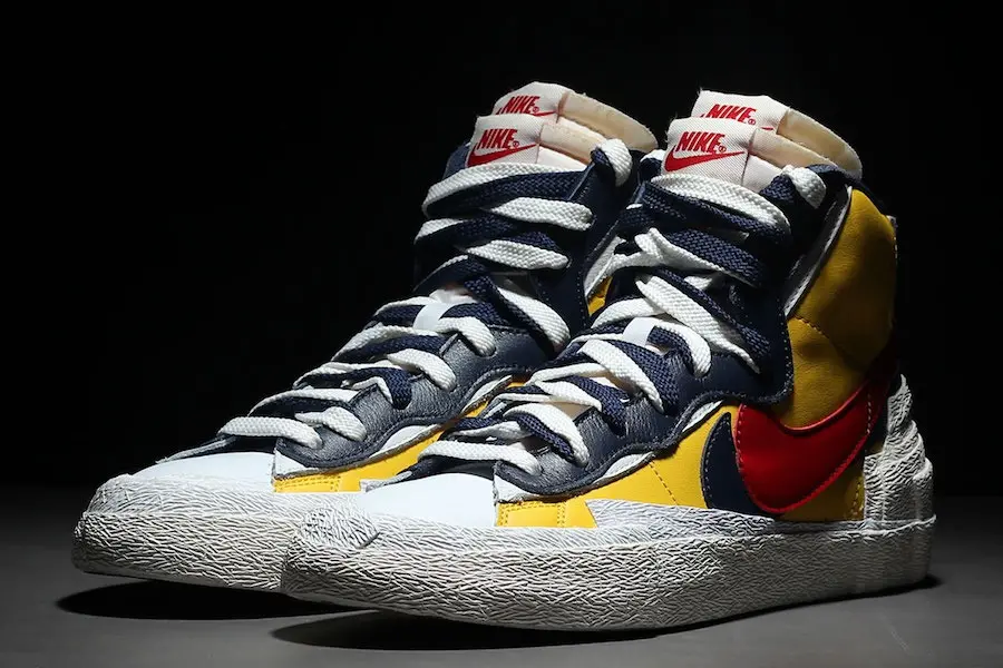 Alternative view of Giày Sacai x Nike Blazer Mid 'Maize Navy' BV0072-700
