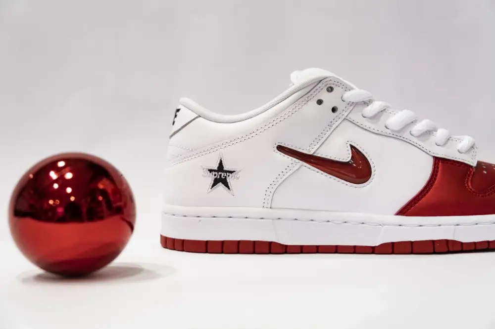 Giày Nike Supreme x Dunk SB Low 'Varsity Red' CK3480-600 - Ảnh 4