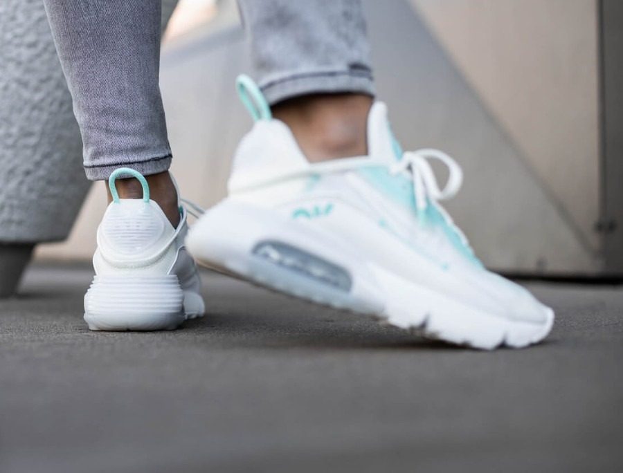 Giày Nike Air Max 2090 'Aurora Green' BV9977-102 - Ảnh 9