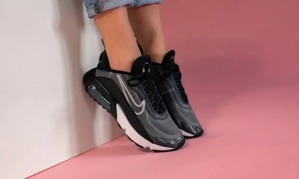 Giày Nike Wmns Air Max 2090 'Black' CK2612-002 - Ảnh 5