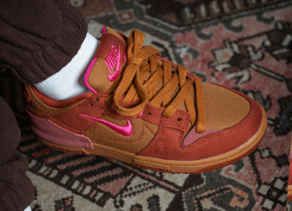 Giày Nike Wmns Dunk Low Disrupt 2 'Desert Bronze' DH4402-200 - Ảnh 3