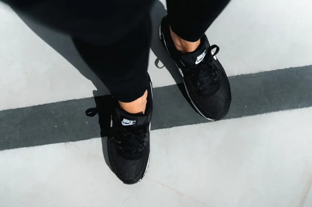 Giày Nike Wmns Air Max 90 'Black White' CQ2560-001 - Ảnh 5
