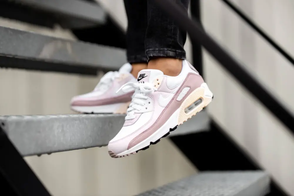 Giày Nike Air Max 90 'White Champagne Light Violet' CV8819-100 - Ảnh 4