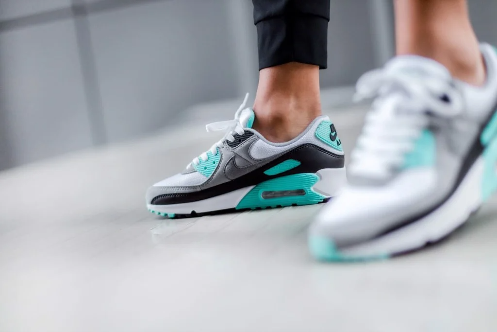 Giày Nike Wmns Air Max 90 'Turquoise' CD0490-104 - Ảnh 2