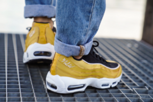 Alternative view of Giày Nike Air Max 95 LX 'Wheat Gold' AA1103-701