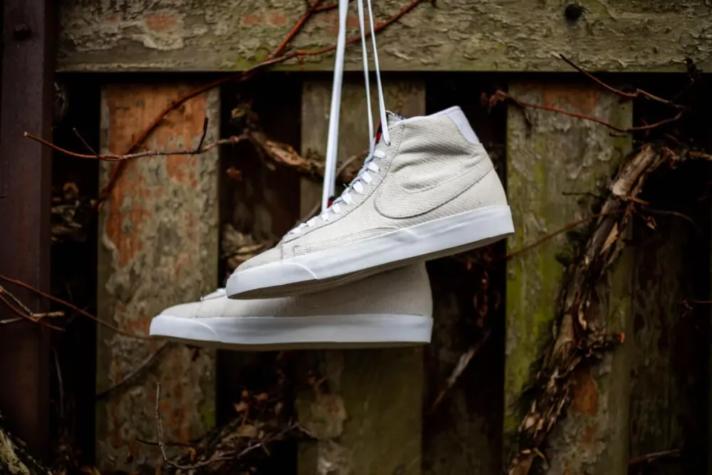 Giày Nike Stranger Things x Blazer Mid QS 'Upside Down' CJ6102-100 - Ảnh 3