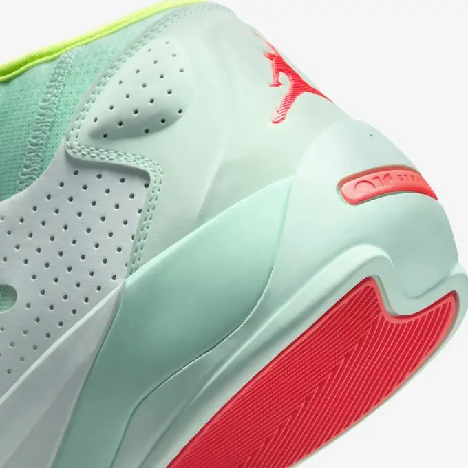 Alternative view of Giày Nike Zion 2 Men's Basketball Shoes DO9161-367