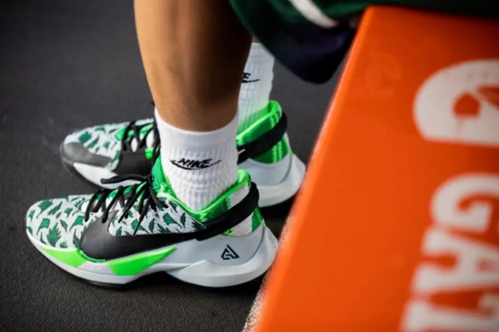 Alternative view of Giày Nike Zoom Freak 2 'Naija' DA0907-002