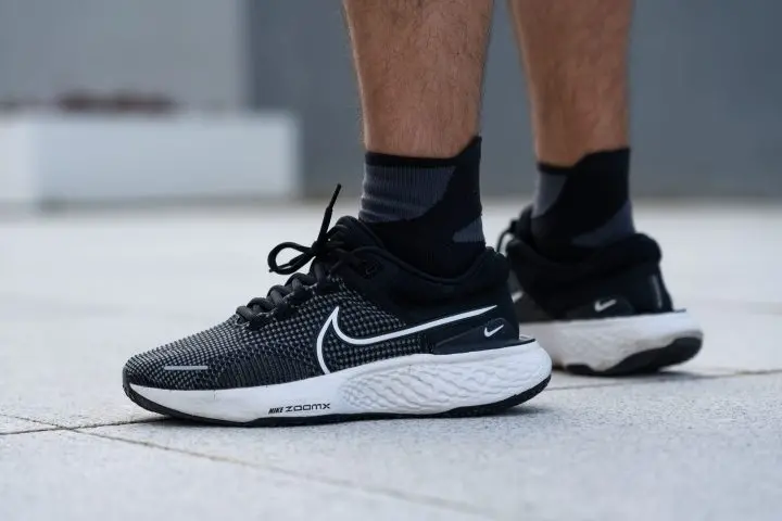 Giày Nike ZoomX Invincible Run Flyknit Black White DC9993-001 - Ảnh 3