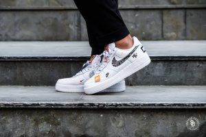 Alternative view of Giày Nike Air Force 1 'Just Do It' AO3977-100