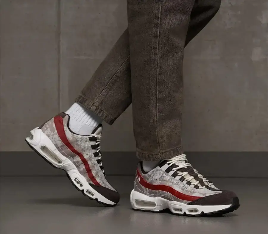 Giày Nike Air Max 95 'Social FC' DQ9016-001 - Ảnh 5