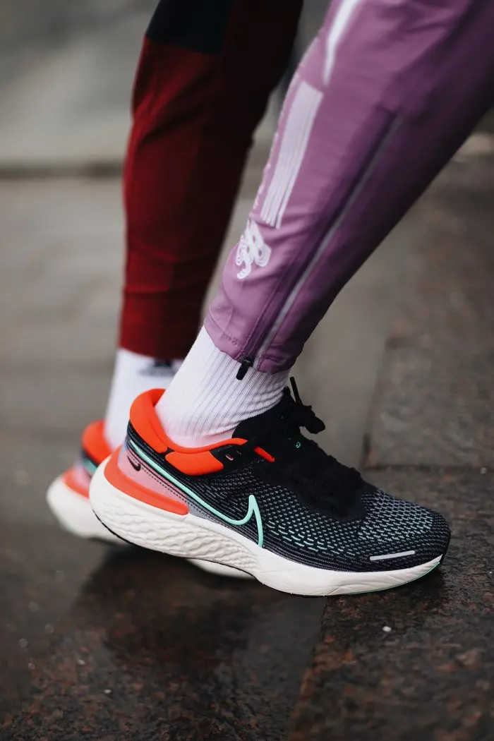 Giày Nike ZoomX Invincible Run Flyknit 'Black Chile Red' CT2228-002 - Ảnh 4