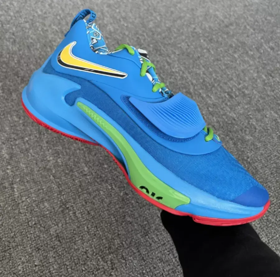 Alternative view of Giày Nike Zoom Freak 3 x UNO 'Blue' DC9363-400