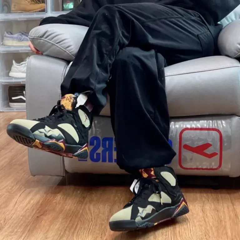 Giày Nike Air Jordan 7 Retro ‘Black Olive’ DN9782-001 - Ảnh 4