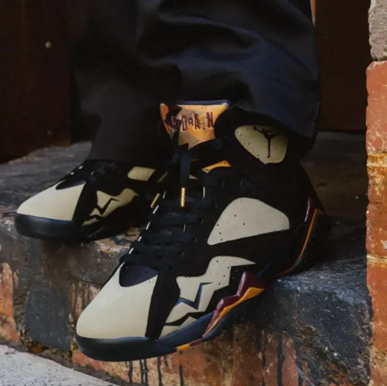 Giày Nike Air Jordan 7 Retro ‘Black Olive’ DN9782-001 - Ảnh 3