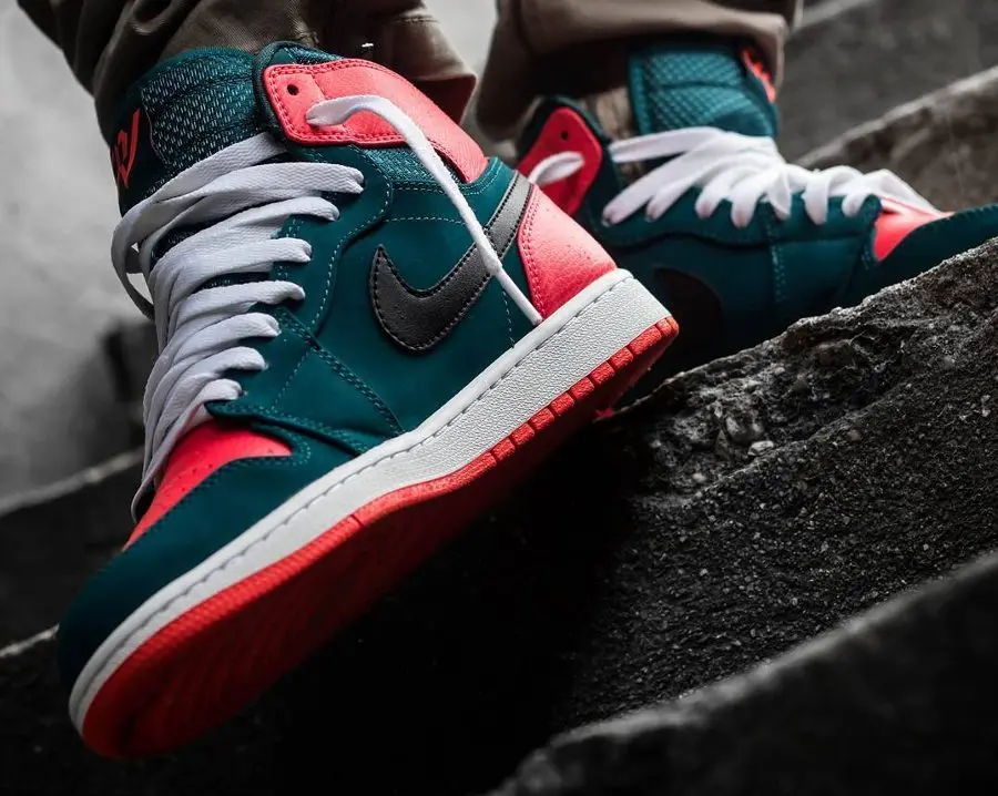 Alternative view of Giày Nike Air Jordan 1 Retro High Russell Westbrook 705300-312