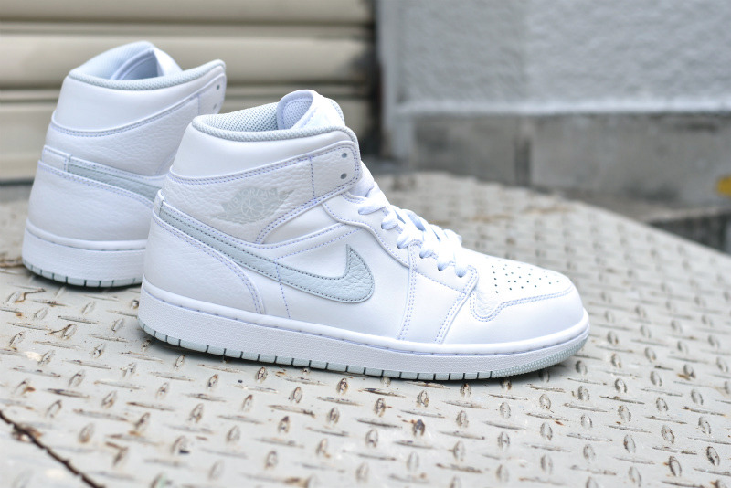 Giày Nike Air Jordan 1 Mid White Pure Platinum Swoosh 554724-108 - Ảnh 7