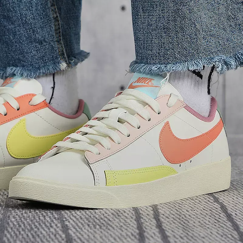 Alternative view of Giày Nike Wmns Blazer Low LE 'Pastel' DJ0035-161