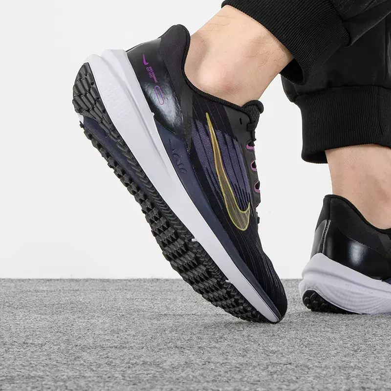 Giày Nike Air Winflo 9 'Black Gold Suede' DD6203-007 - Ảnh 5