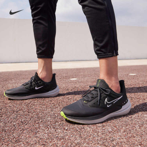 Alternative view of Giày Nike Wmns Air Winflo 9 Shield 'Black White Volt' DM1104-001