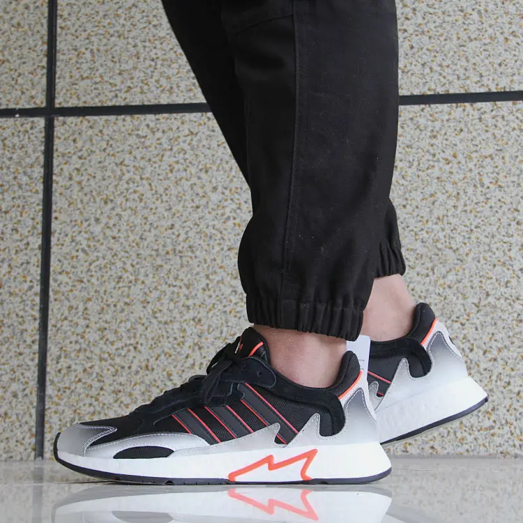 Alternative view of Giày Adidas Tresc Run 'Core Black Solar Red' EG7411