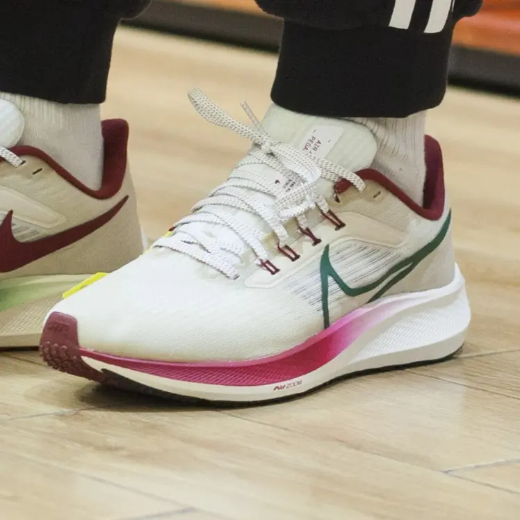 Alternative view of Giày Nike Air Zoom Pegasus 39 'Beige' FB7161-231