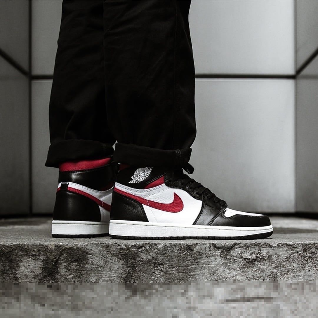 Giày Nike Air Jordan 1 Retro High 'Black Gym Red' 555088-061 - Ảnh 2