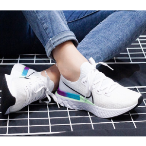 Alternative view of Giày Nike React Infinity Run Flyknit 'White Ombre' CD4372-102