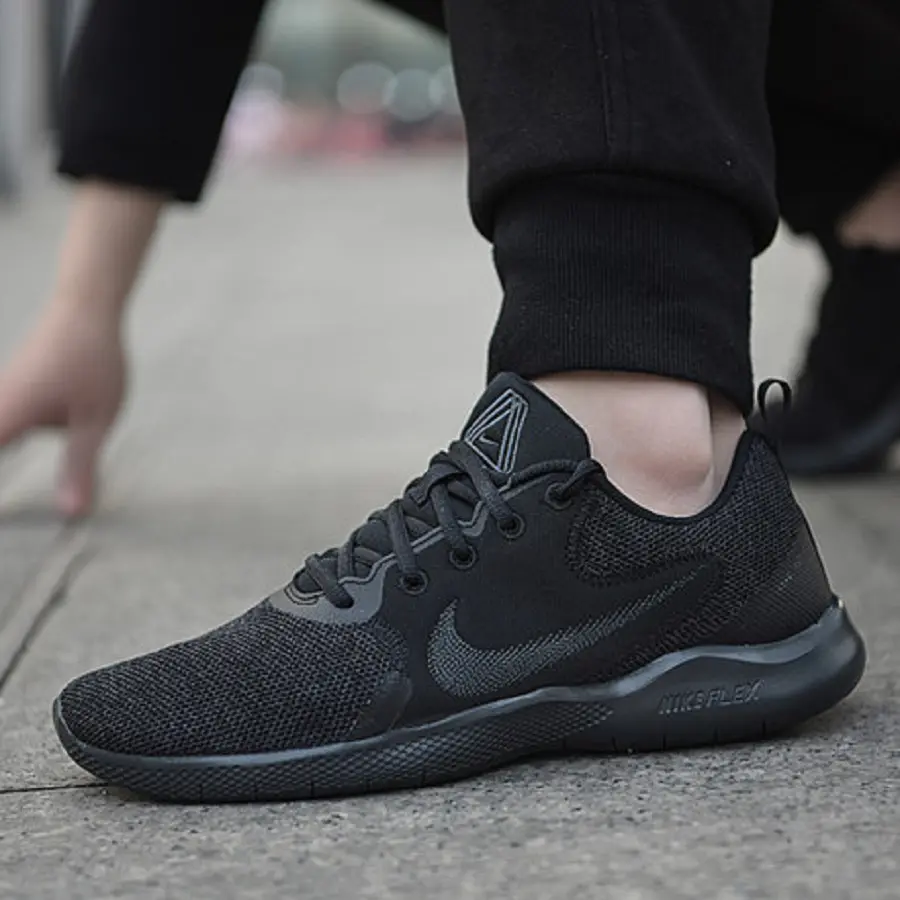 Alternative view of Giày Nike Flex Experience Run 10 ‘Black Dark Smoke Grey’ CI9960-001