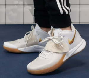Alternative view of Giày Nike Kyrie Flytrap 3 EP White Metallic 'Gold Summit' CD0191-105